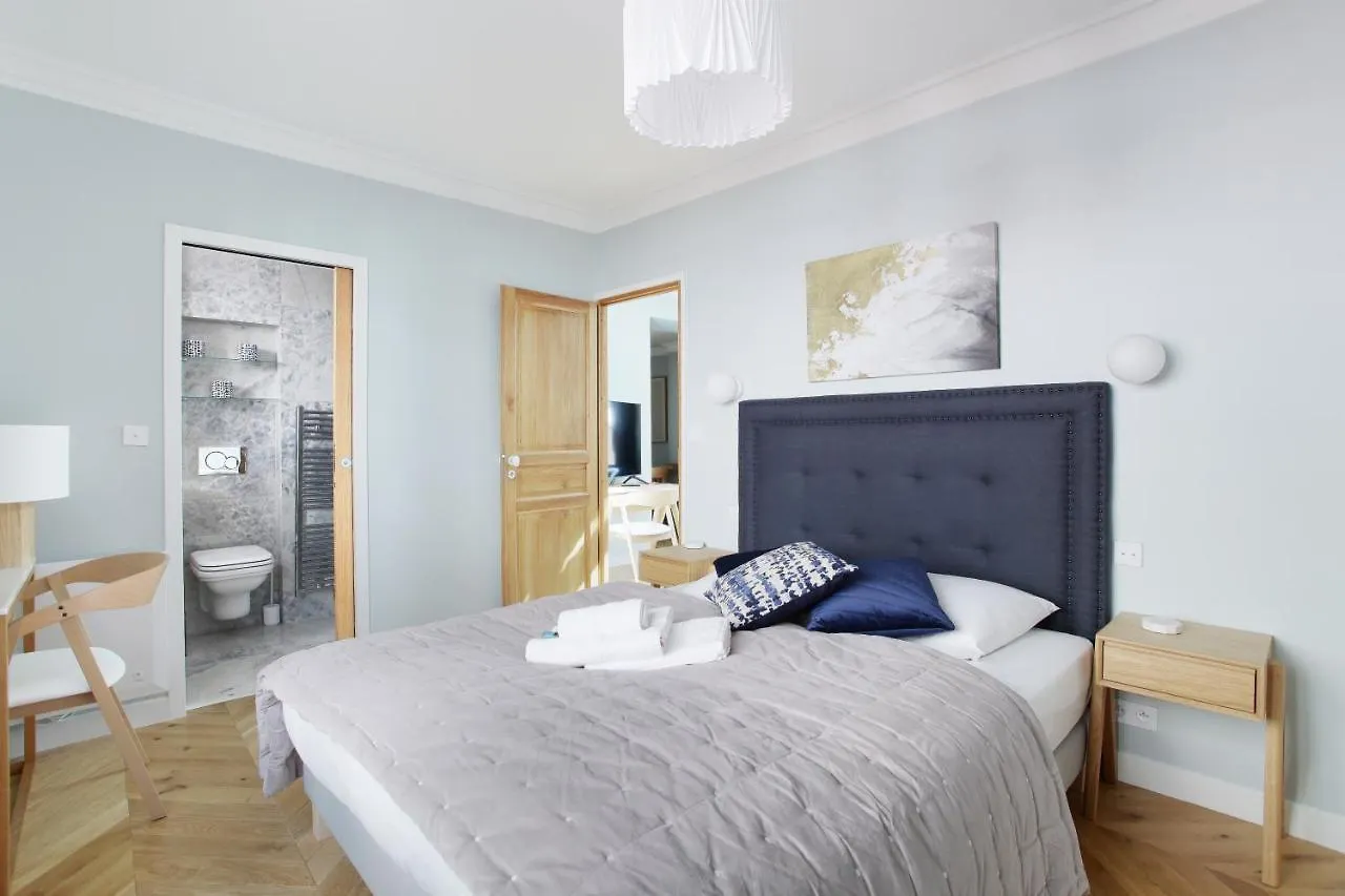 Residence Sacree Coeur By Studio Prestige Paris